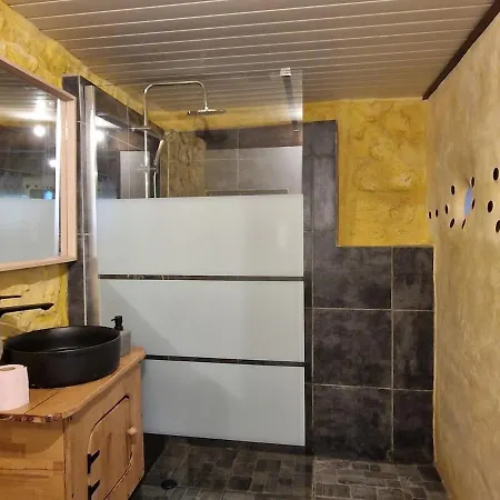 Organic And Artistic Ferienhaus *