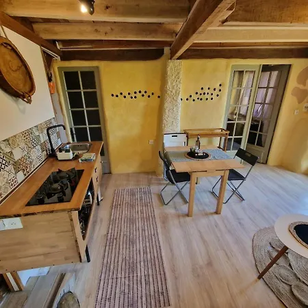 Organic And Artistic Ferienhaus *