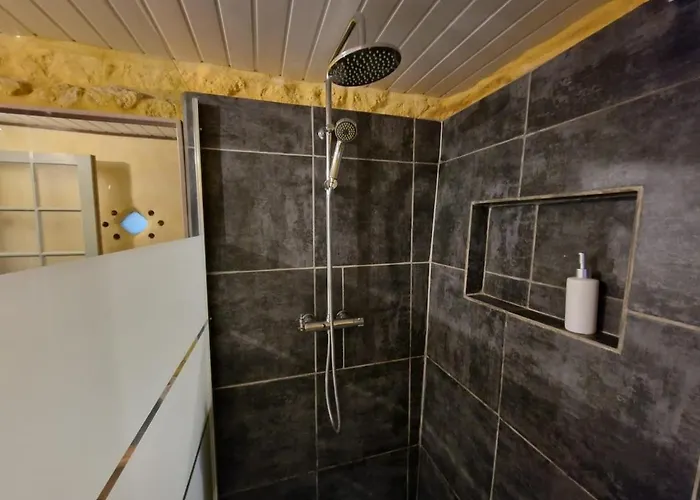 Organic And Artistic Payrignac